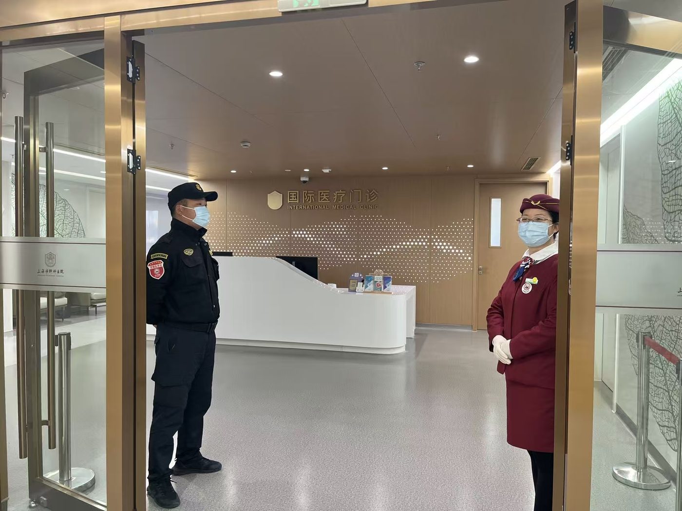 Outpatient lobby at Shanghai Pulmonary Hospital