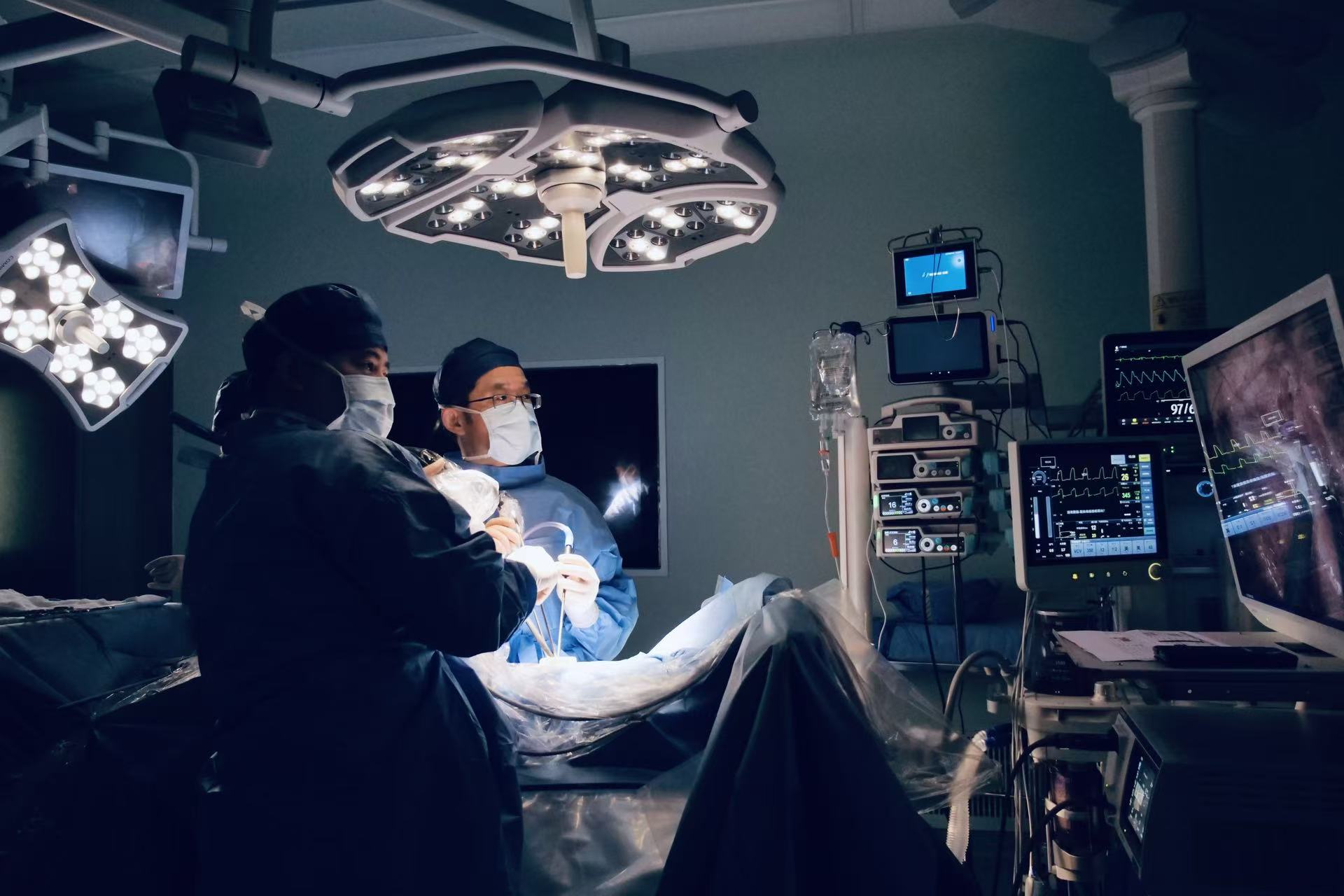 Advanced surgical technology at Shanghai Pulmonary Hospital