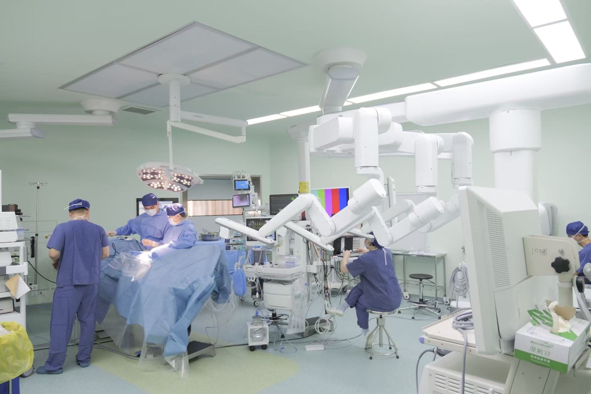 Minimally invasive thoracic surgery